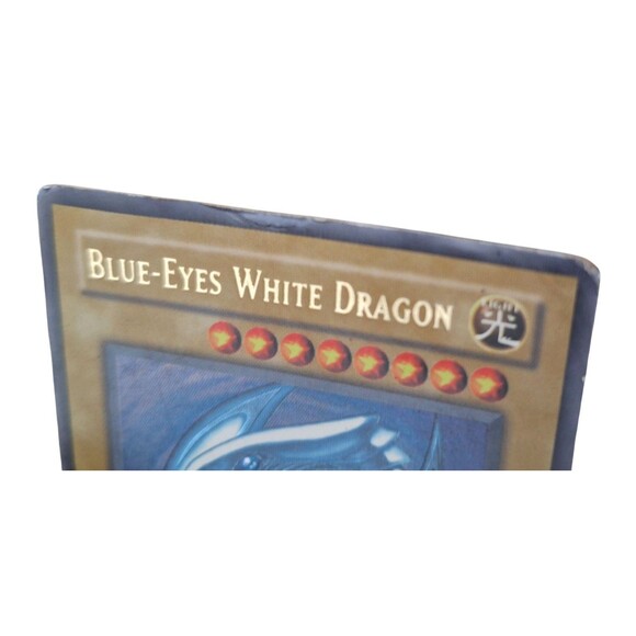 Blue-Eyes White Dragon SDK-001 1st Edition Ultra Rare Yu-Gi-Oh! Starter Deck Kai - Picture 5 of 9